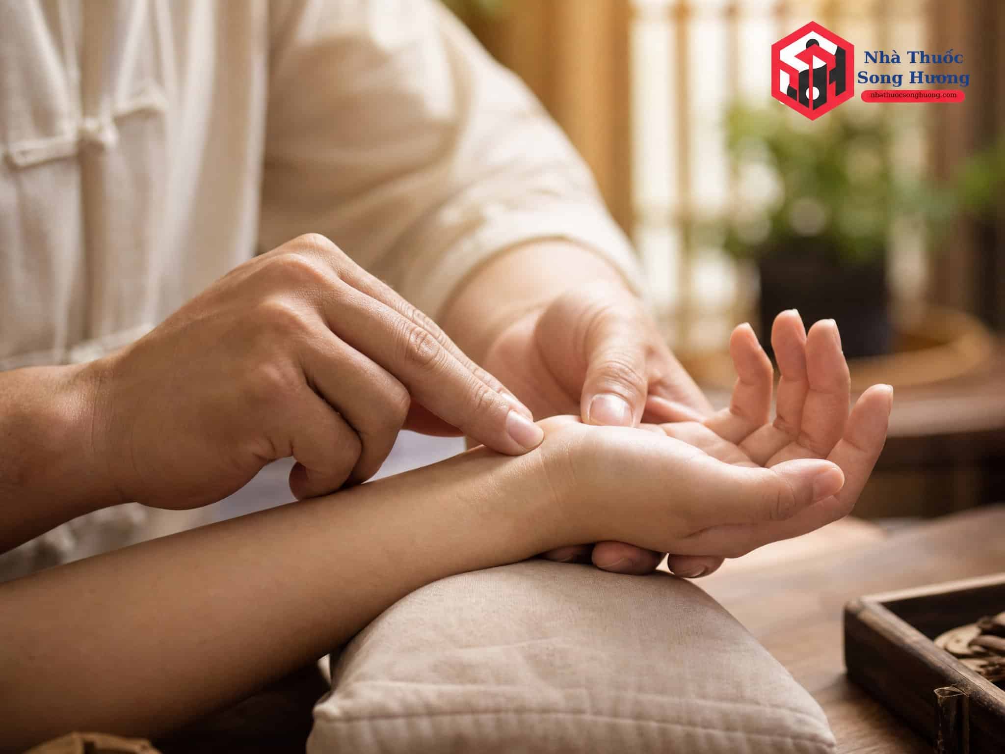 Chữa bệnh bằng phương pháp Đông y tại Nhà thuốc Song Hương Đà Nẵng.